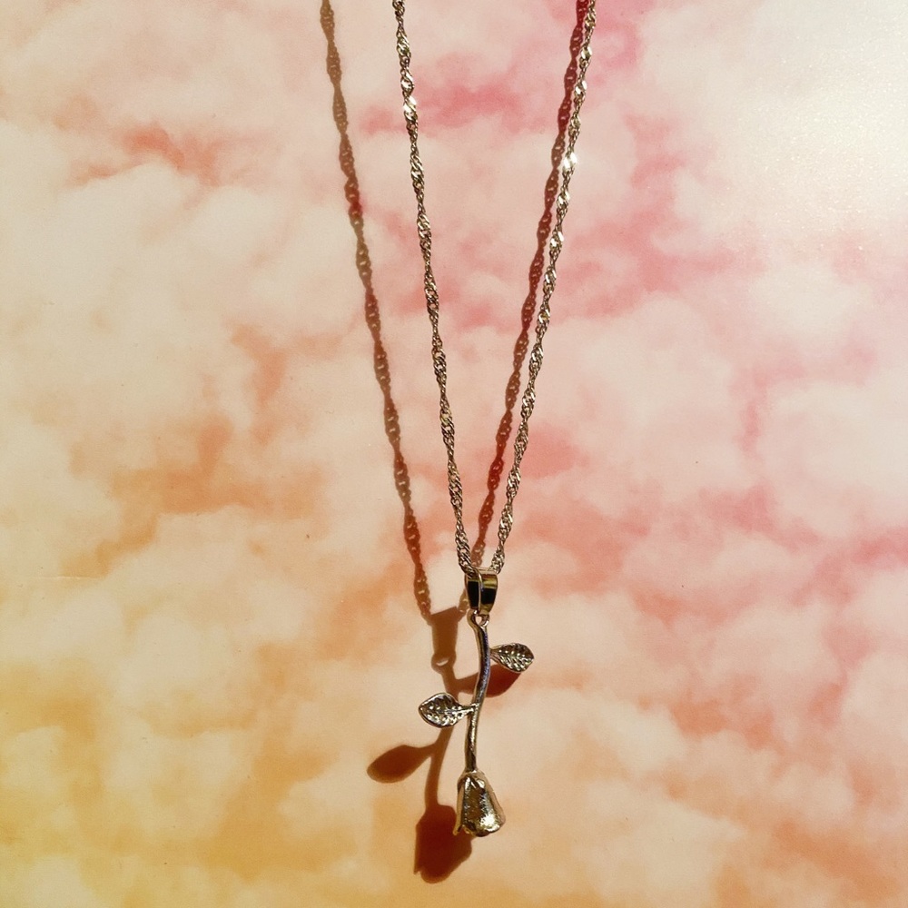 Hanging Rose Silver Necklace